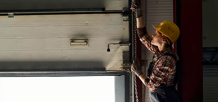 Addressing Common Garage Door Stoppage Issues in Mason City, IA